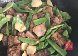 排骨炖豆角土豆的做法图解5