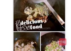 虾仁炒瓜丁的做法图解3