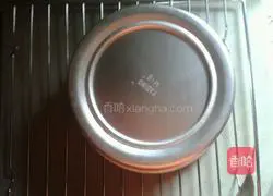 Illustration of how to make chiffon cake 15