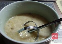 香蕉果仁磅蛋糕的做法图解1