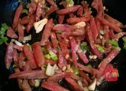 西芹腊肠的做法图解4