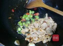 蘑菇炒肉片的做法图解7