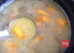 海参南瓜小米粥的做法图解3