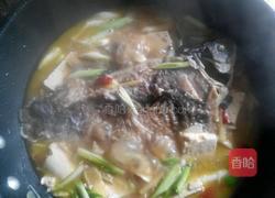 鲫鱼炖豆腐的做法图解3