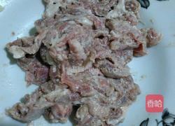 木耳炒肉的做法图解1