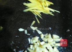 木耳炒肉的做法图解3