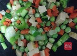 向日葵炒饭的做法图解2