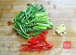 香干炒蒜苔的做法图解3