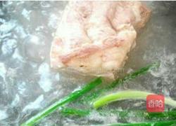 干豆角蒸扣肉的做法图解1