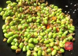 萝卜干炒青豆的做法图解8