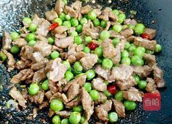 豌豆辣牛肉的做法图解9