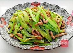 西芹炒肉丝的做法图解7
