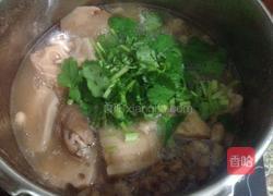 莲藕猪尾汤的做法图解10