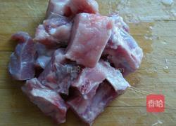 排骨红蘑炖土豆干的做法图解1