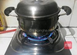 鸡骨草瘦肉汤的做法图解4