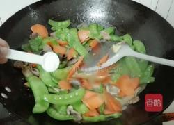 鸡胗炒荷兰豆的做法图解5