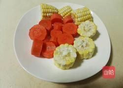 玉米胡萝卜汤的做法图解3