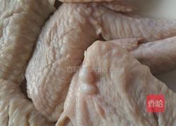 酒香鸡翅的做法图解1