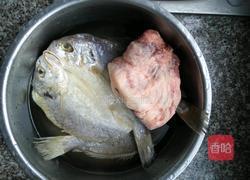 五花肉烧咸鱼的做法图解1