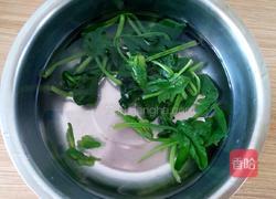 菠菜鸡肝粥的做法图解1