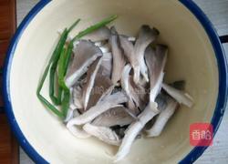 蘑菇肉圆汤的做法图解2