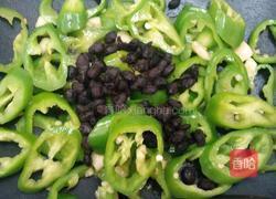 豆豉炒辣椒圈的做法图解8