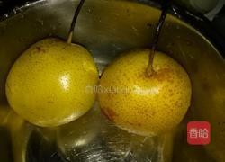 冰糖雪梨的做法图解1
