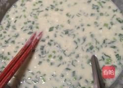 蒜苗鸡蛋摊饼的做法图解3