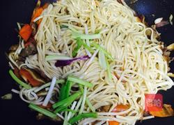 牛肉什锦炒面的做法图解8