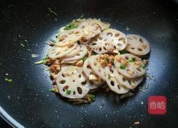 炝炒藕片的做法图解8