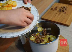 冬雪北京|罗汉果金橘茶的做法图解5