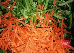 芹菜猪肉馅水饺的做法图解7