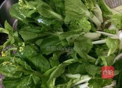 蒜蓉小白菜的做法图解1