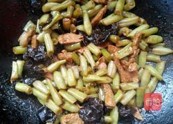 扁豆木耳烧肉的做法图解8