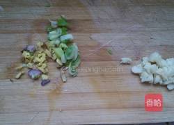 酸辣丸子汤的做法图解3