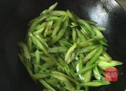牛肉香菇炒芹菜的做法图解8