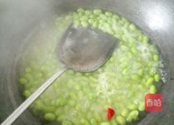 毛豆米烧虾的做法图解5