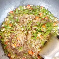 双椒粉丝煲的做法[图]