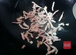 瘦肉炒平菇的做法图解3