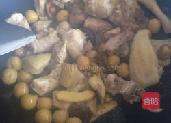 板栗香菇烧鸡的做法图解4