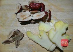 莲藕猪骨汤的做法图解4