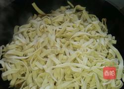 鸡腿焖面的做法图解9