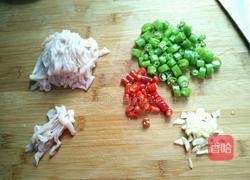 酸豆角炒鸭肠的做法图解8