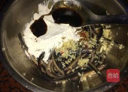 椒盐炸泥鳅的做法图解2