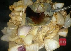 洋葱炒大肠的做法图解4