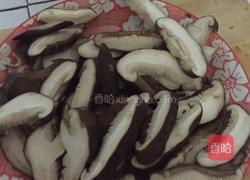 小鸡炖香菇的做法图解12