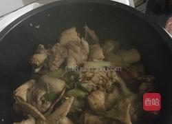 小鸡炖香菇的做法图解13