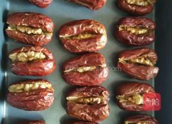 红枣夹核桃的做法图解5