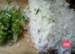 炸素丸子的做法图解2