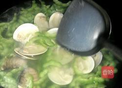 文蛤苦瓜汤的做法图解7